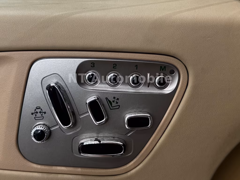 Jaguar XKR
