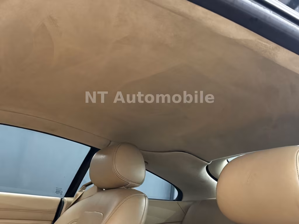 Jaguar XKR