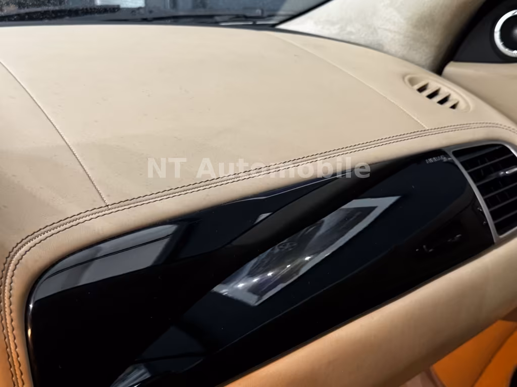Jaguar XKR