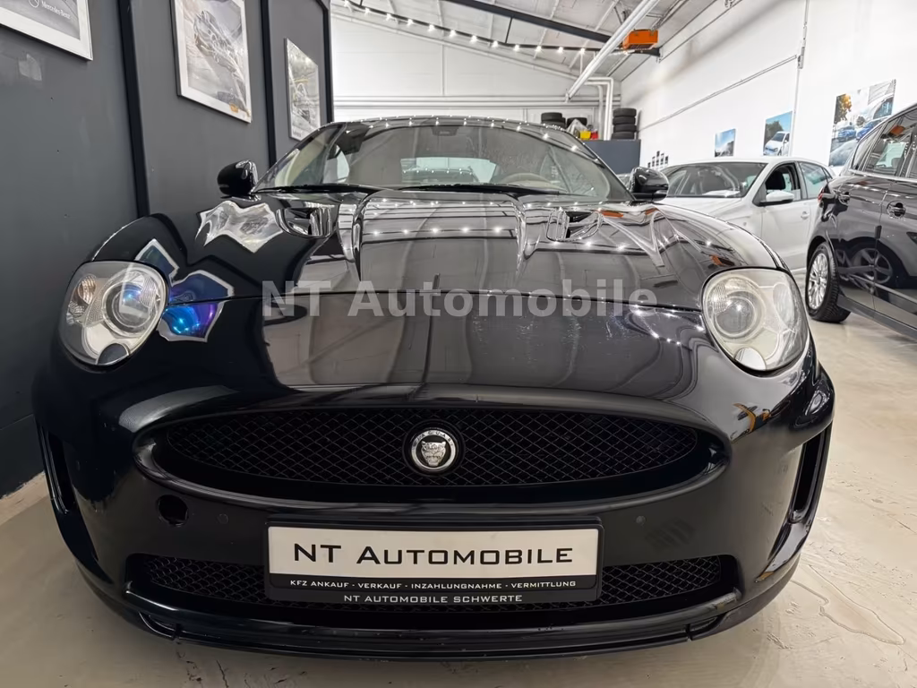 Jaguar XKR