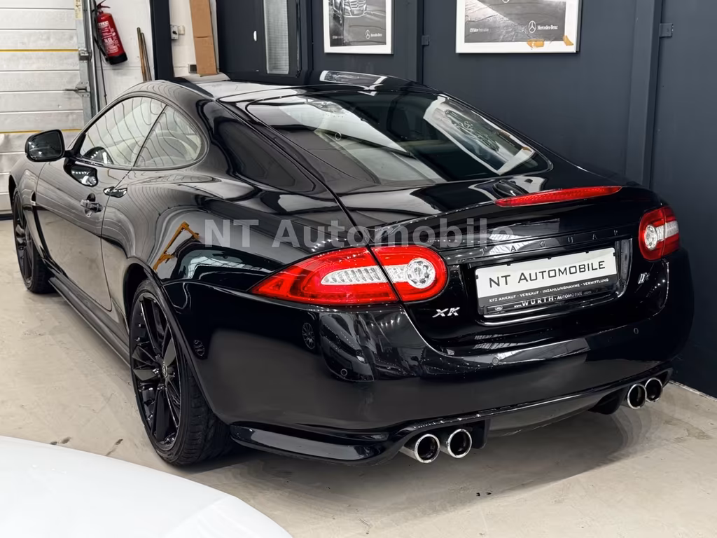 Jaguar XKR