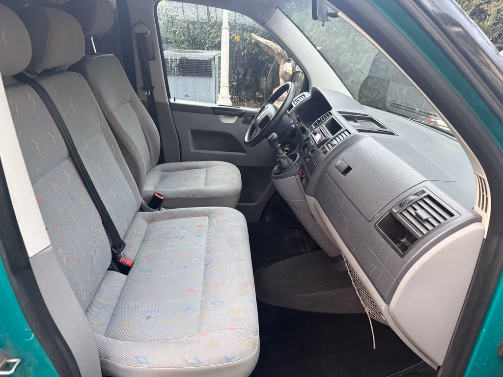 Volkswagen T5 Kombi