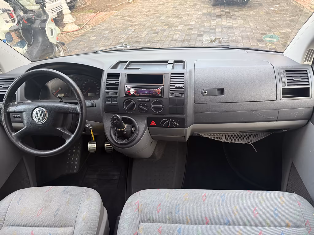 Volkswagen T5 Kombi