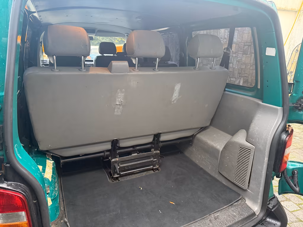 Volkswagen T5 Kombi