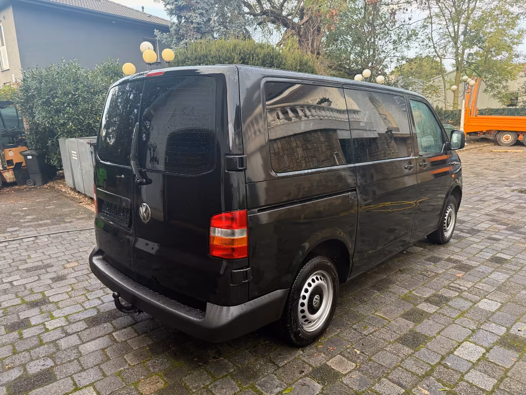 Volkswagen T5 Kombi