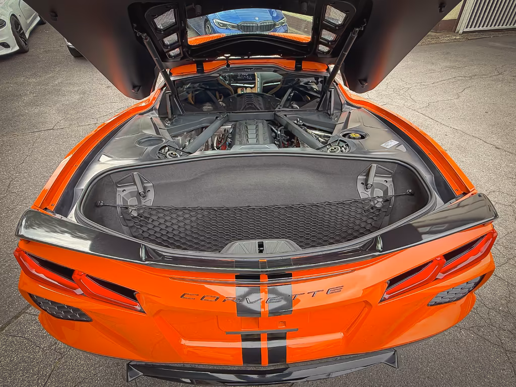 Corvette C8