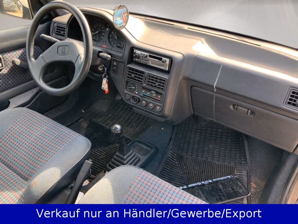 Peugeot 106