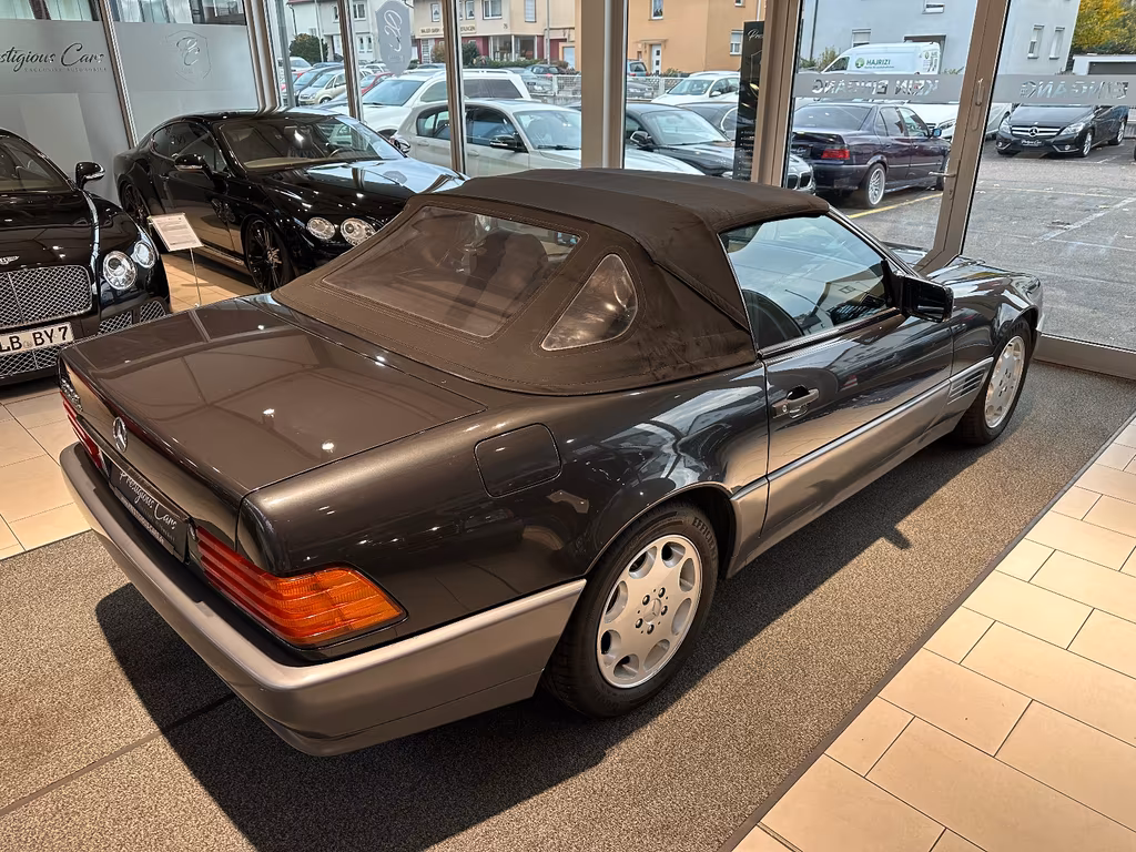 Mercedes-Benz SL 300