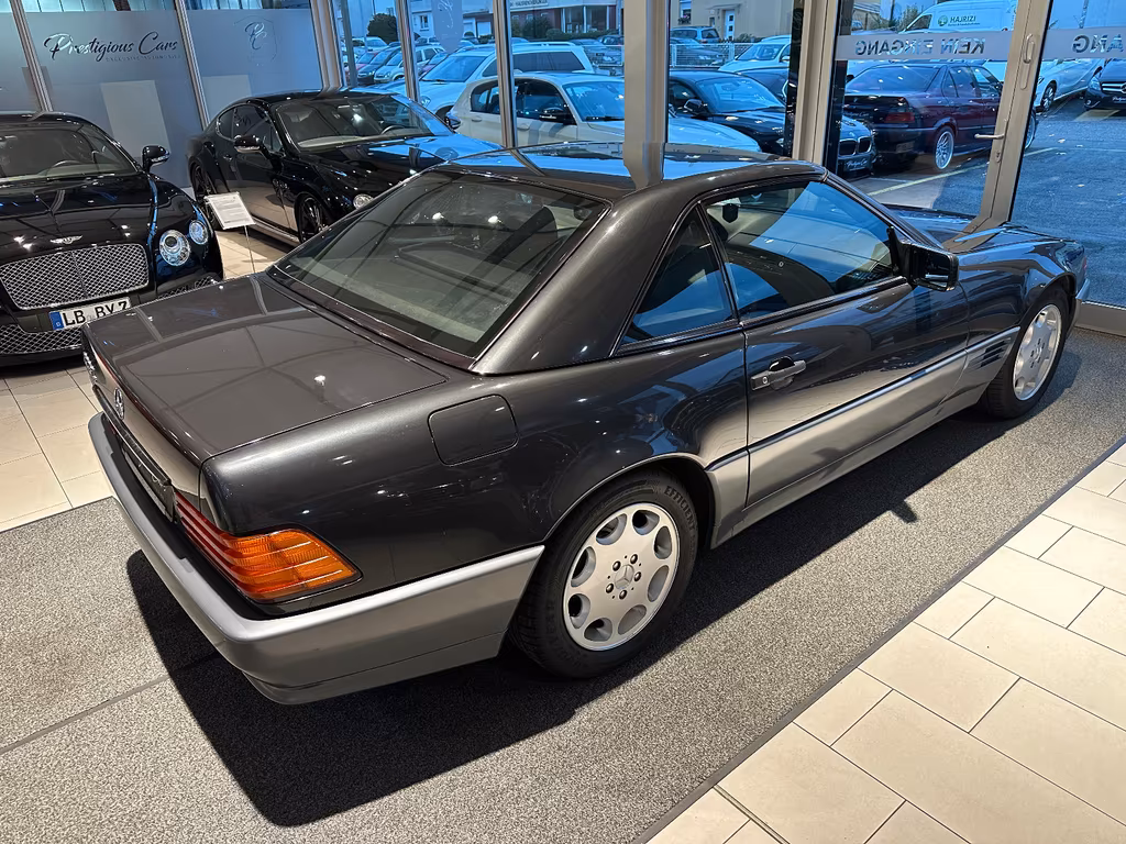 Mercedes-Benz SL 300
