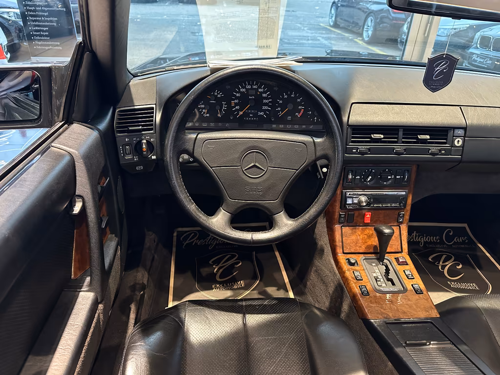 Mercedes-Benz SL 300