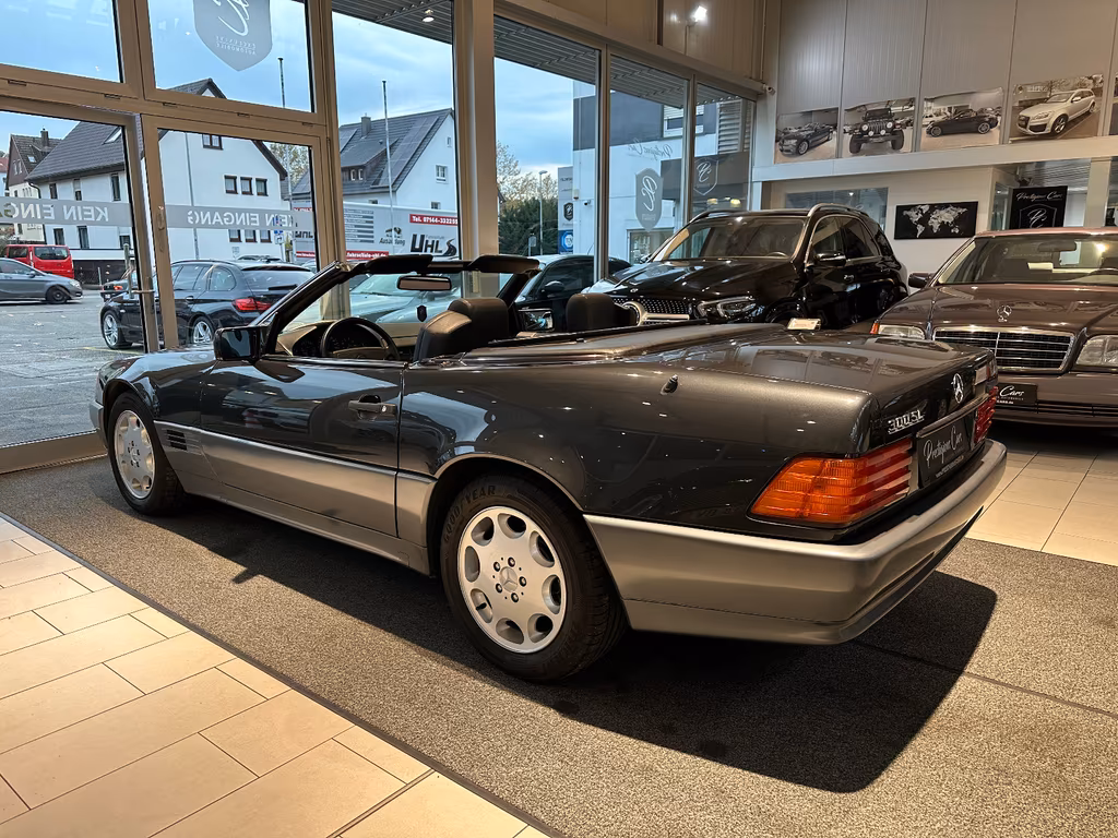 Mercedes-Benz SL 300