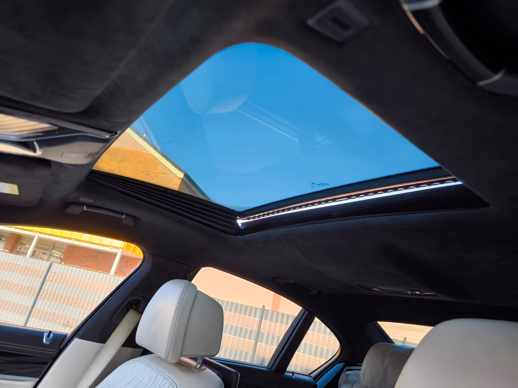 BMW 750