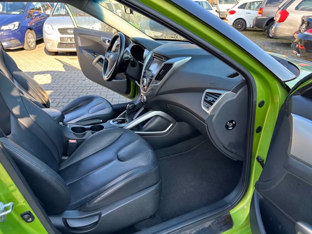 Hyundai Veloster