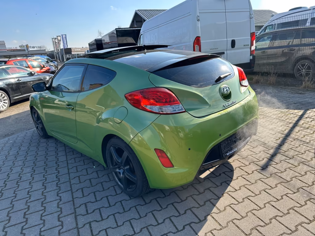 Hyundai Veloster