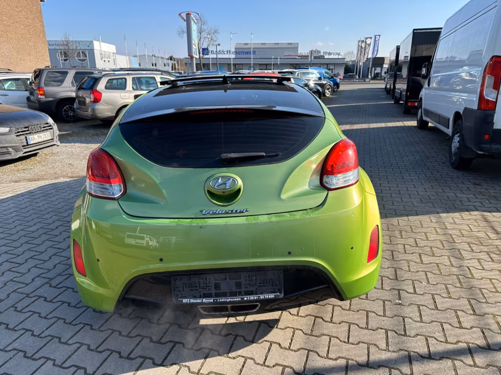 Hyundai Veloster