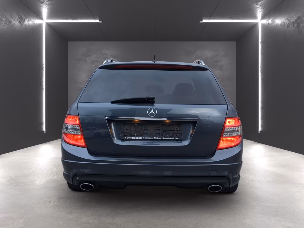 Mercedes-Benz C 320