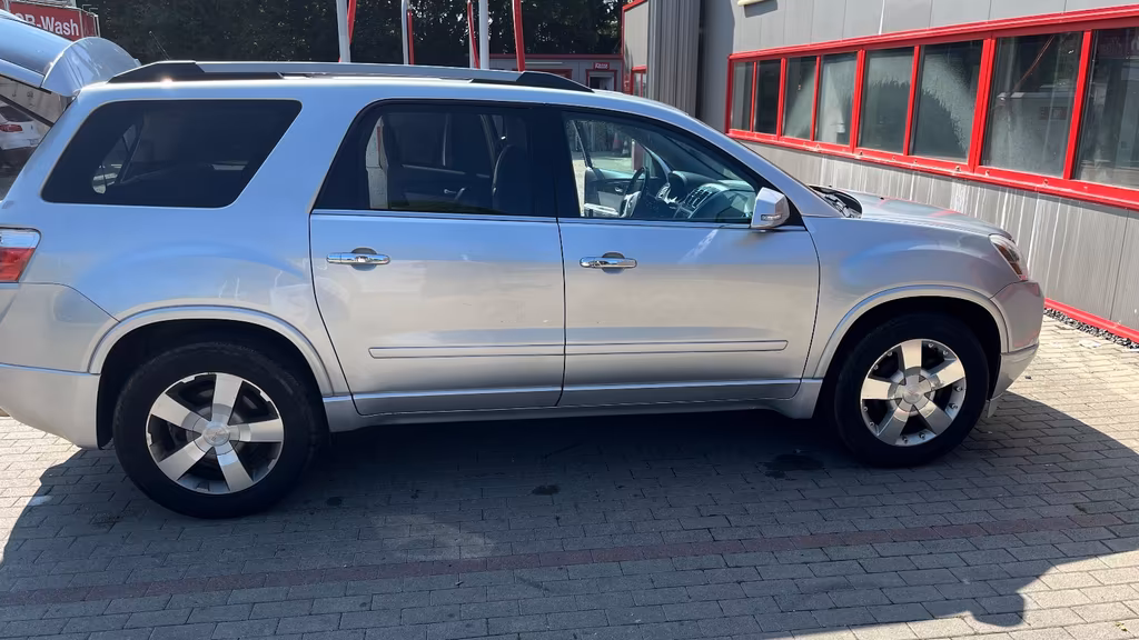 GMC Acadia
