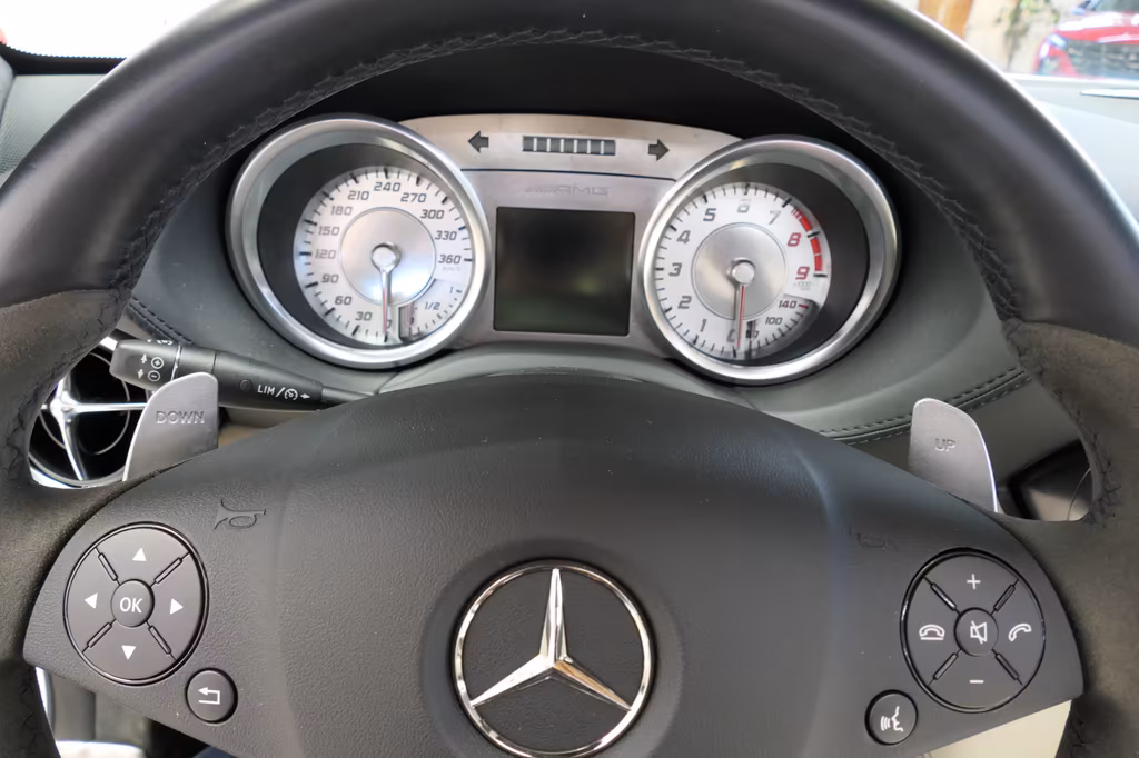 Mercedes-Benz SLS AMG