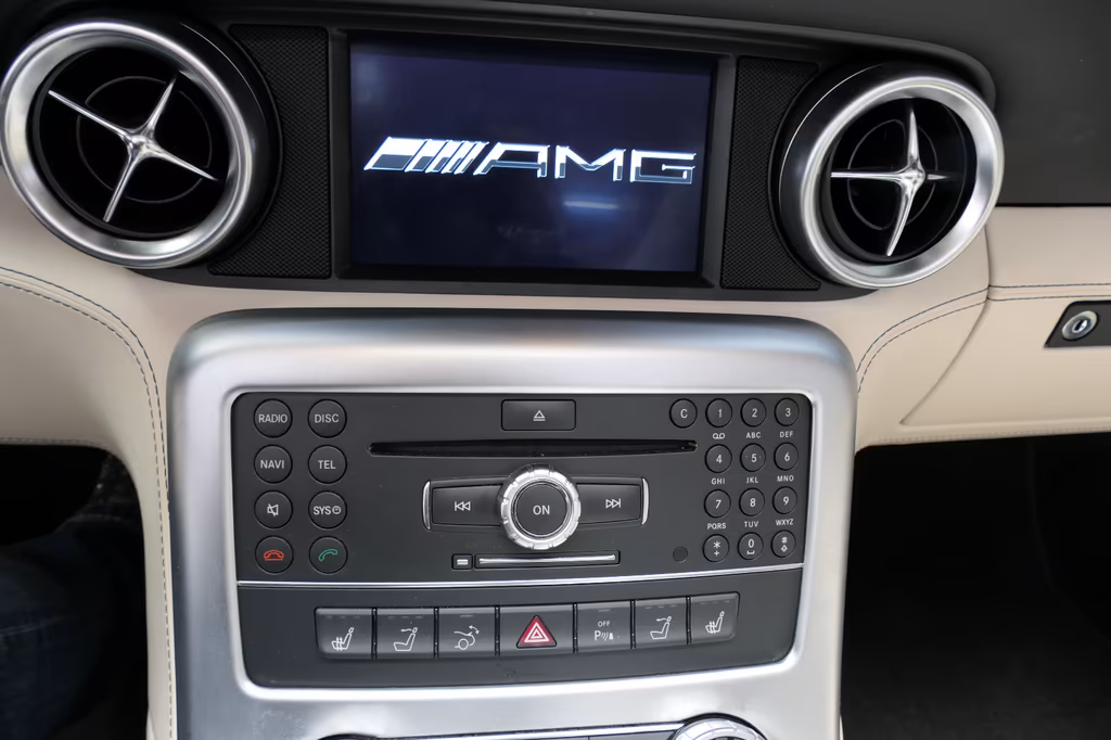 Mercedes-Benz SLS AMG