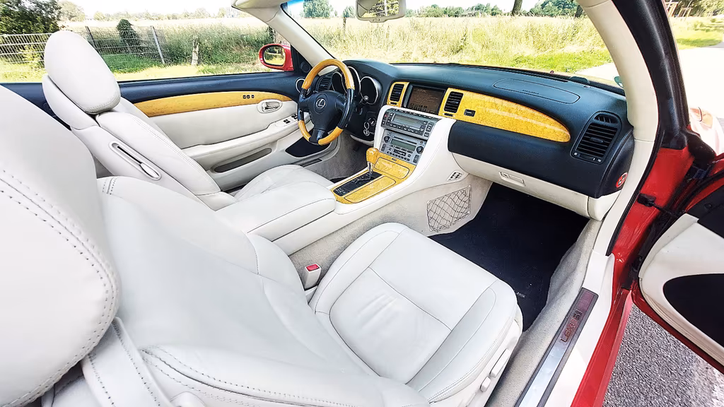 Lexus SC 430