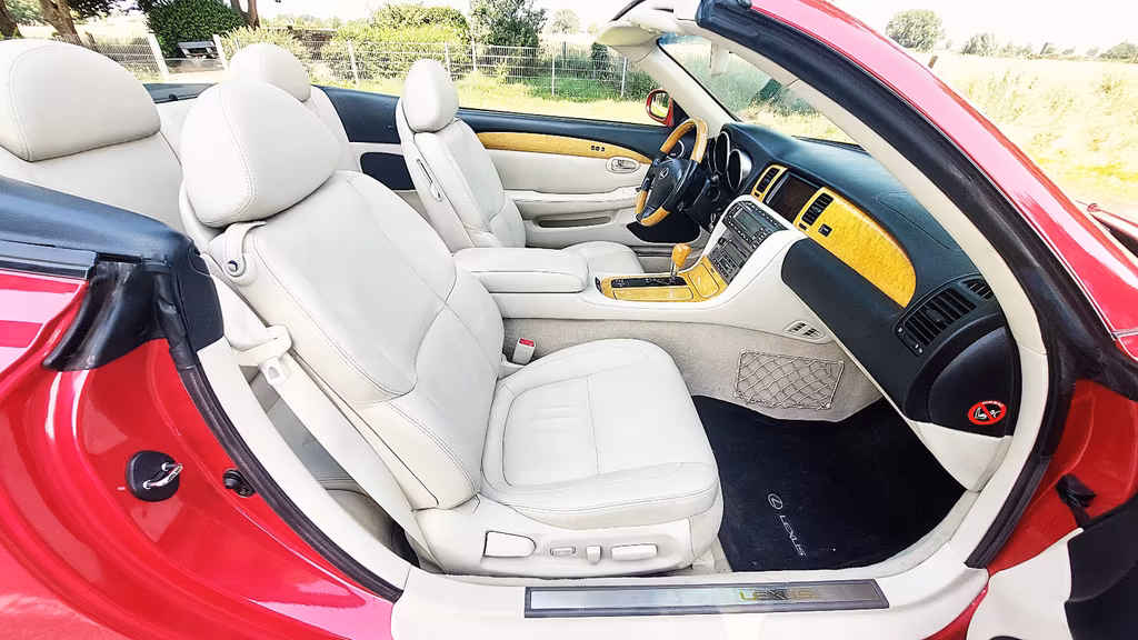 Lexus SC 430