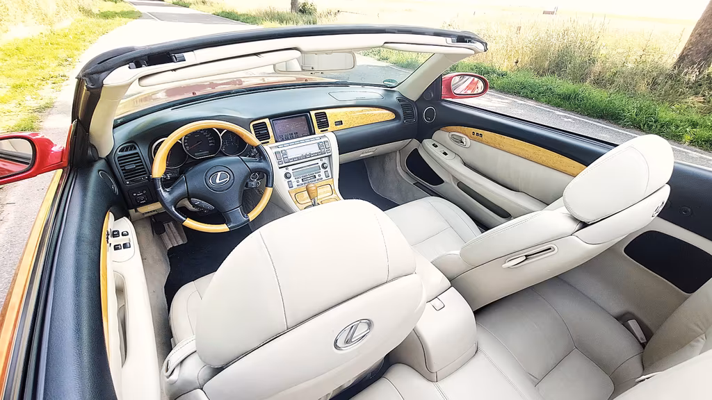 Lexus SC 430
