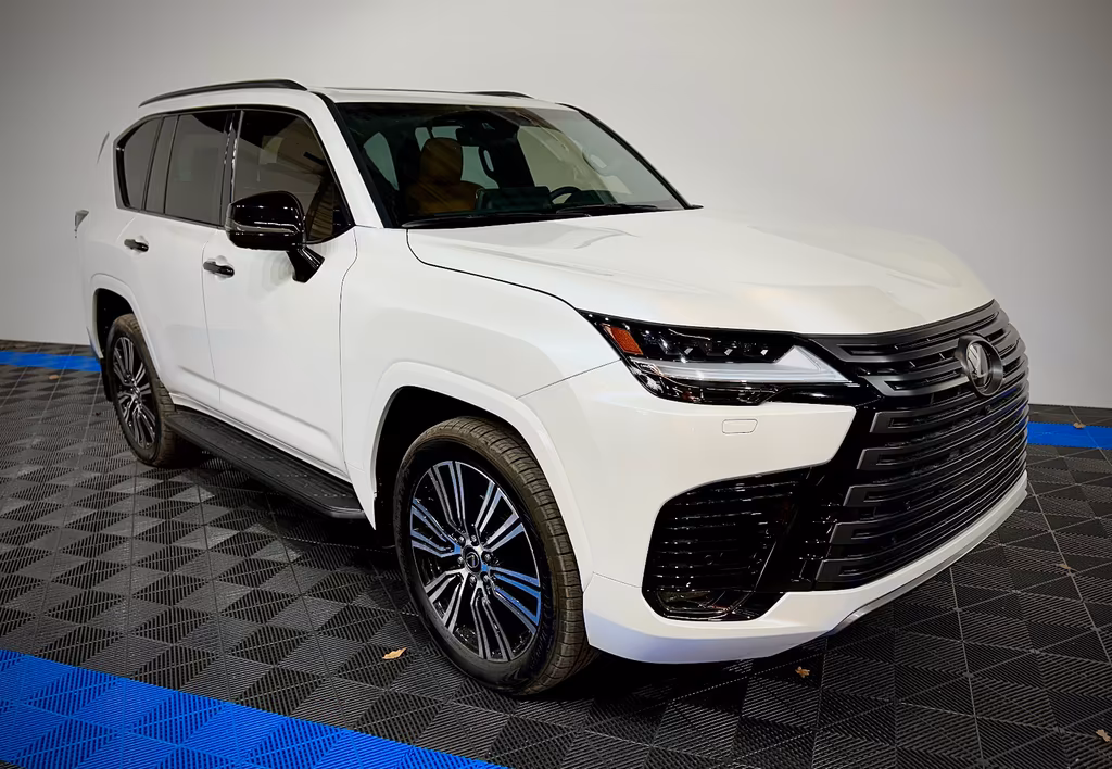 Lexus LX 600