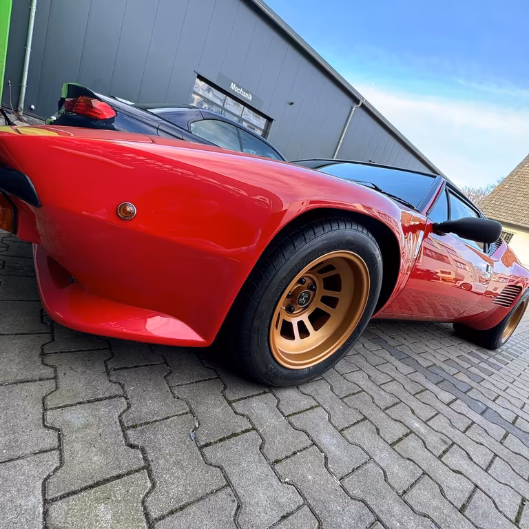 DeTomaso Pantera