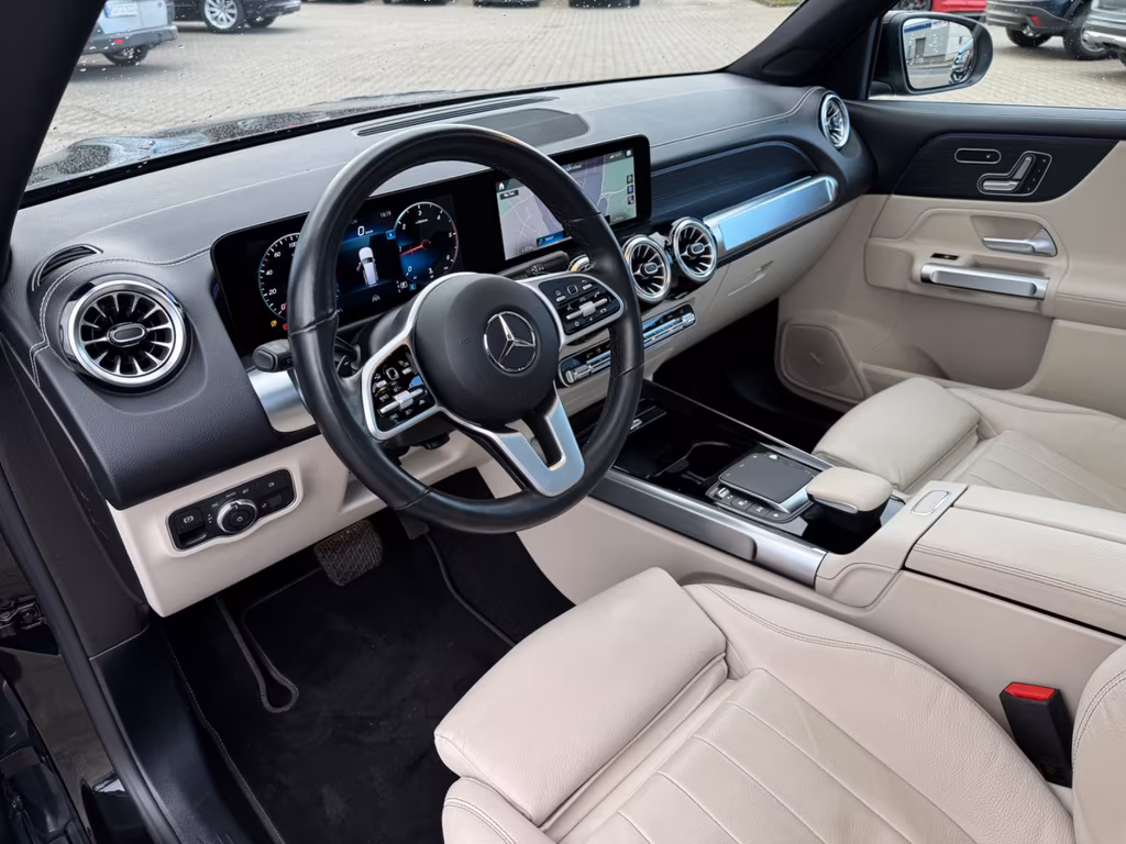 Mercedes-Benz GLB 180