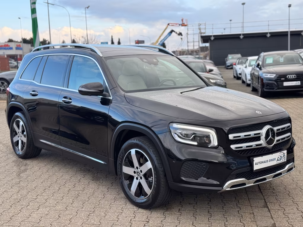 Mercedes-Benz GLB 180