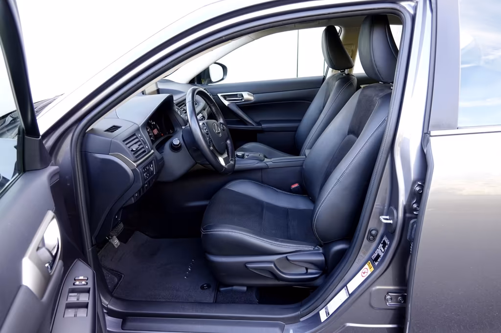 Lexus CT 200h