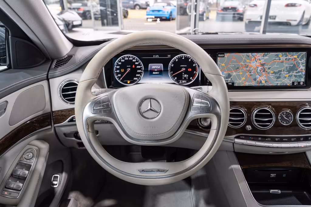 Mercedes-Benz S 400