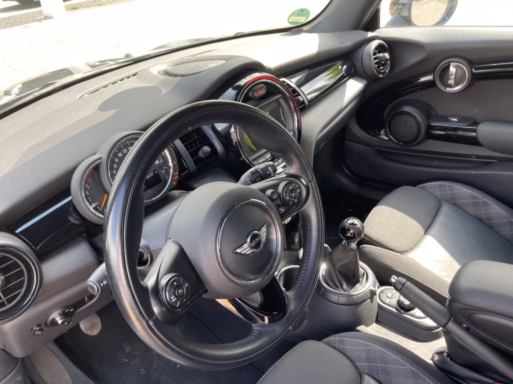 MINI Cooper SD