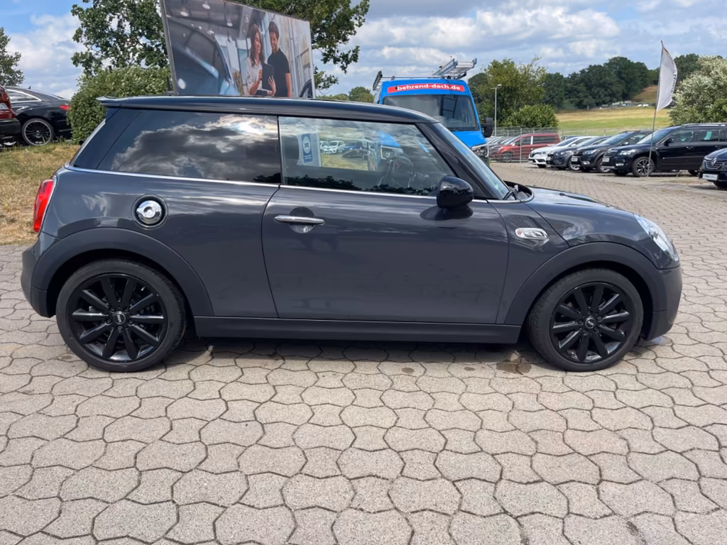 MINI Cooper SD