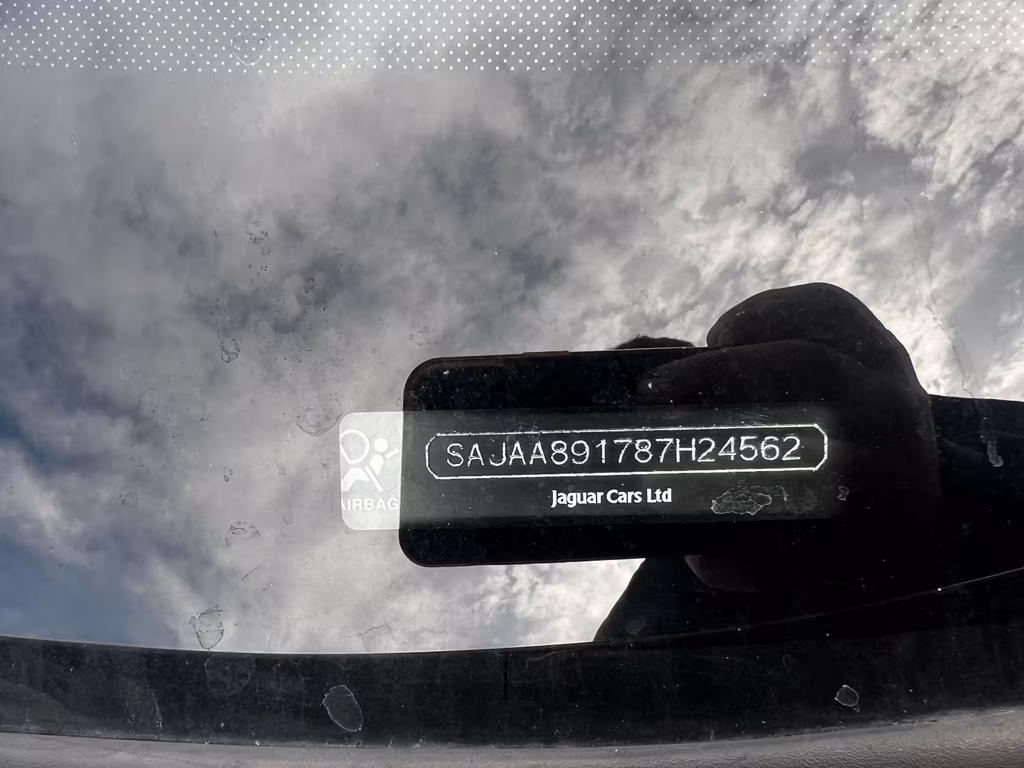 Jaguar XJ6