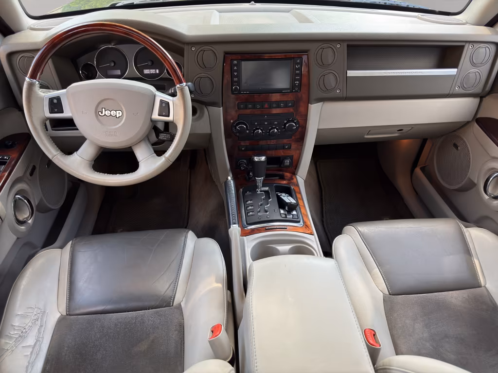 Jeep Commander
