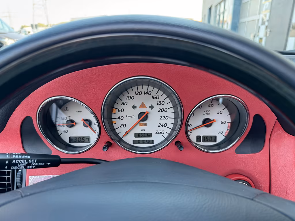 Mercedes-Benz SLK 320