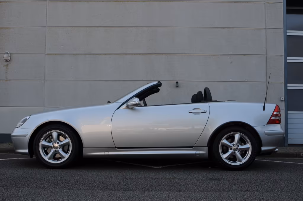 Mercedes-Benz SLK 320