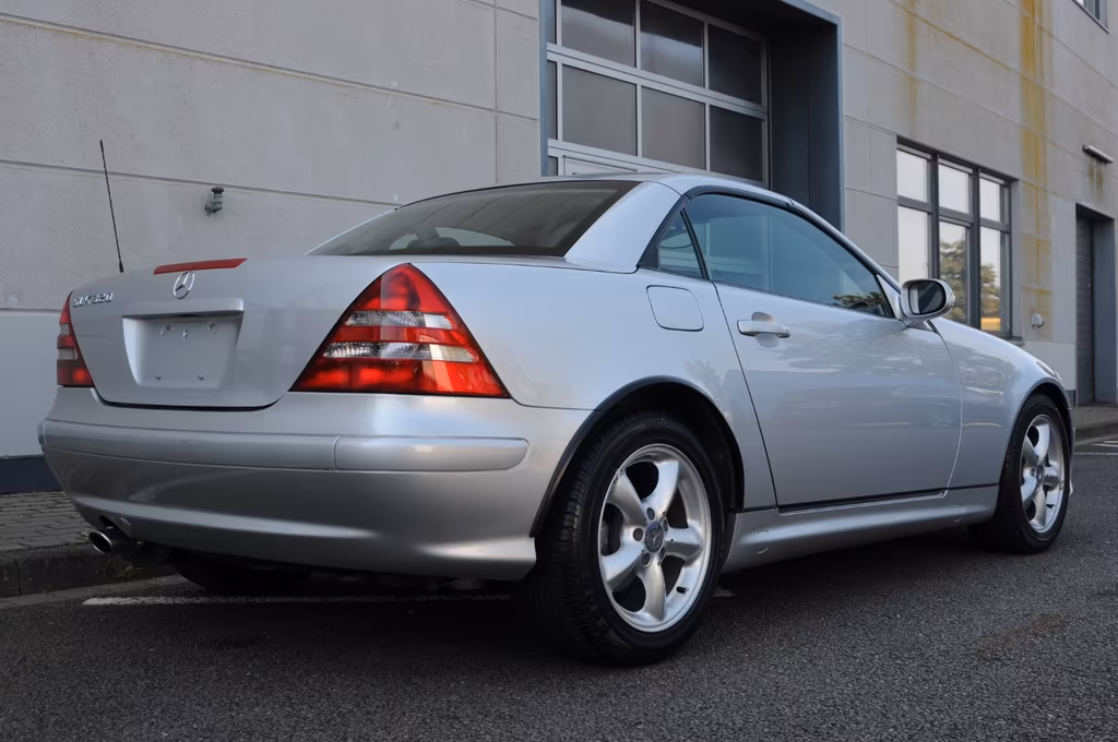 Mercedes-Benz SLK 320