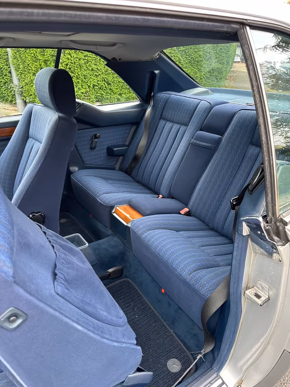 Mercedes-Benz CE 300