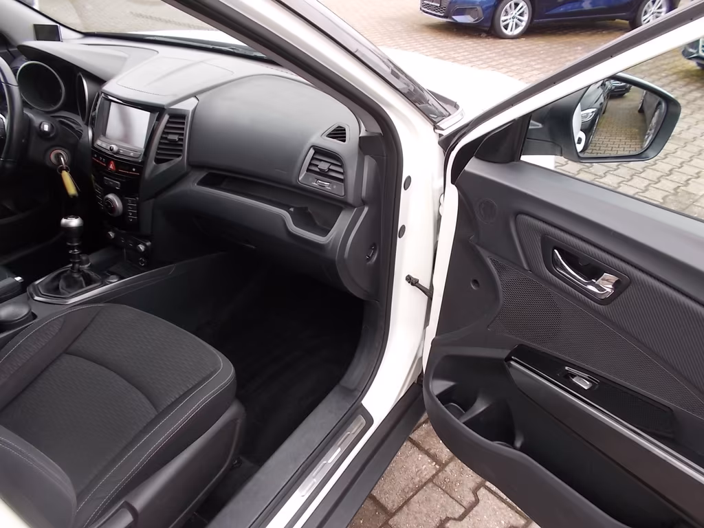 Ssangyong XLV