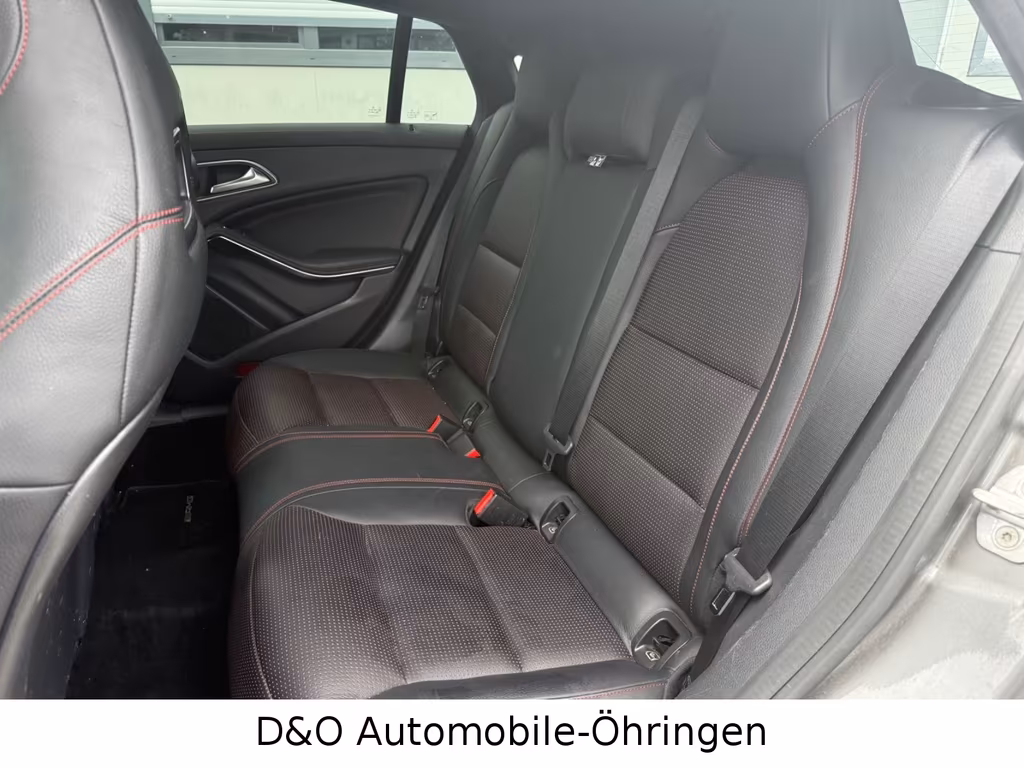 Mercedes-Benz CLA 220