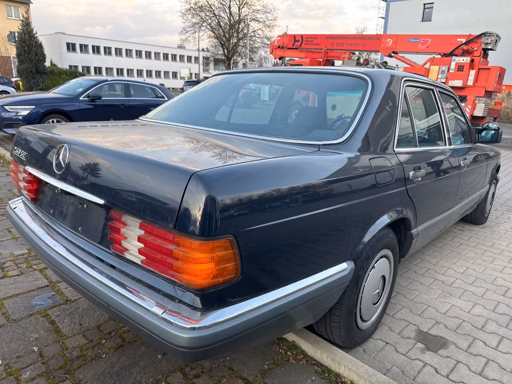 Mercedes-Benz S 260