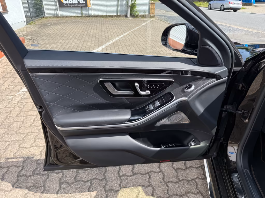 Mercedes-Benz S 400