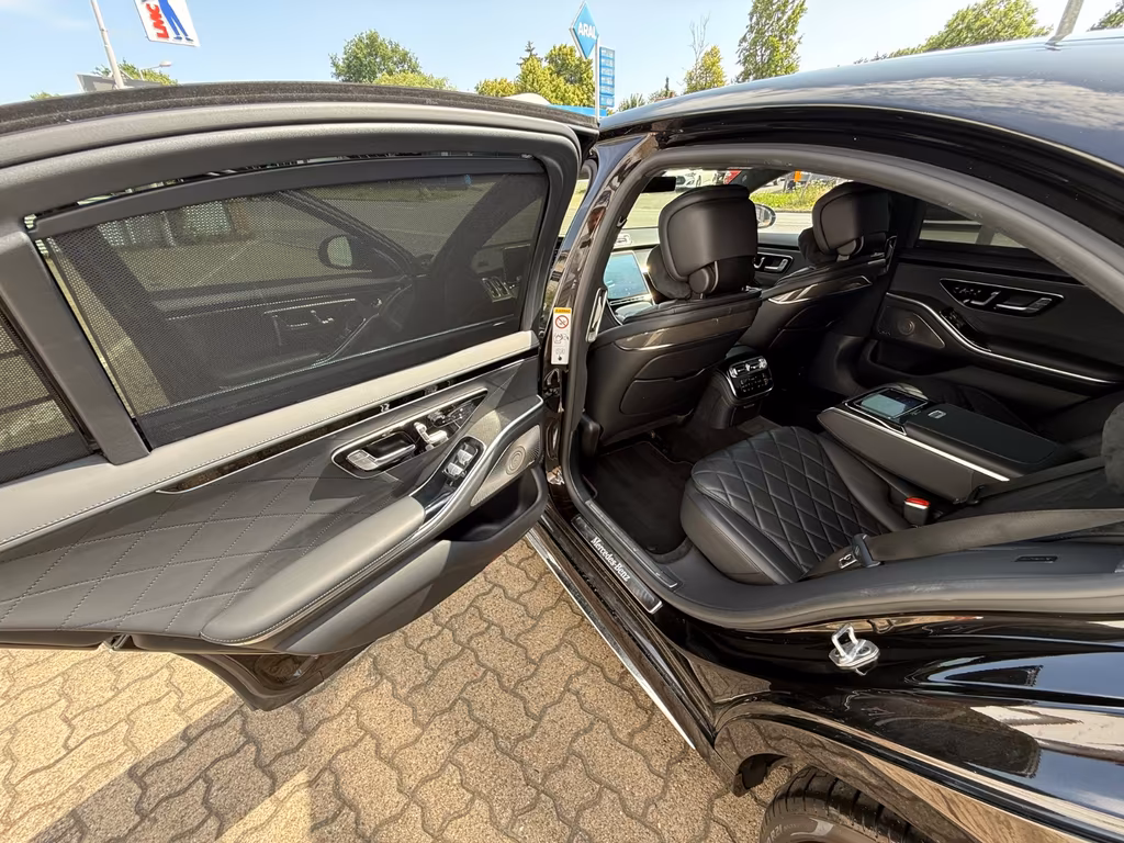 Mercedes-Benz S 400