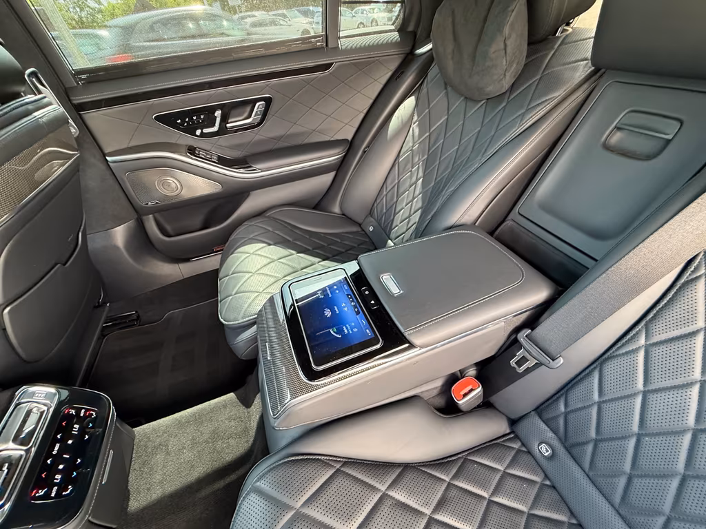 Mercedes-Benz S 400