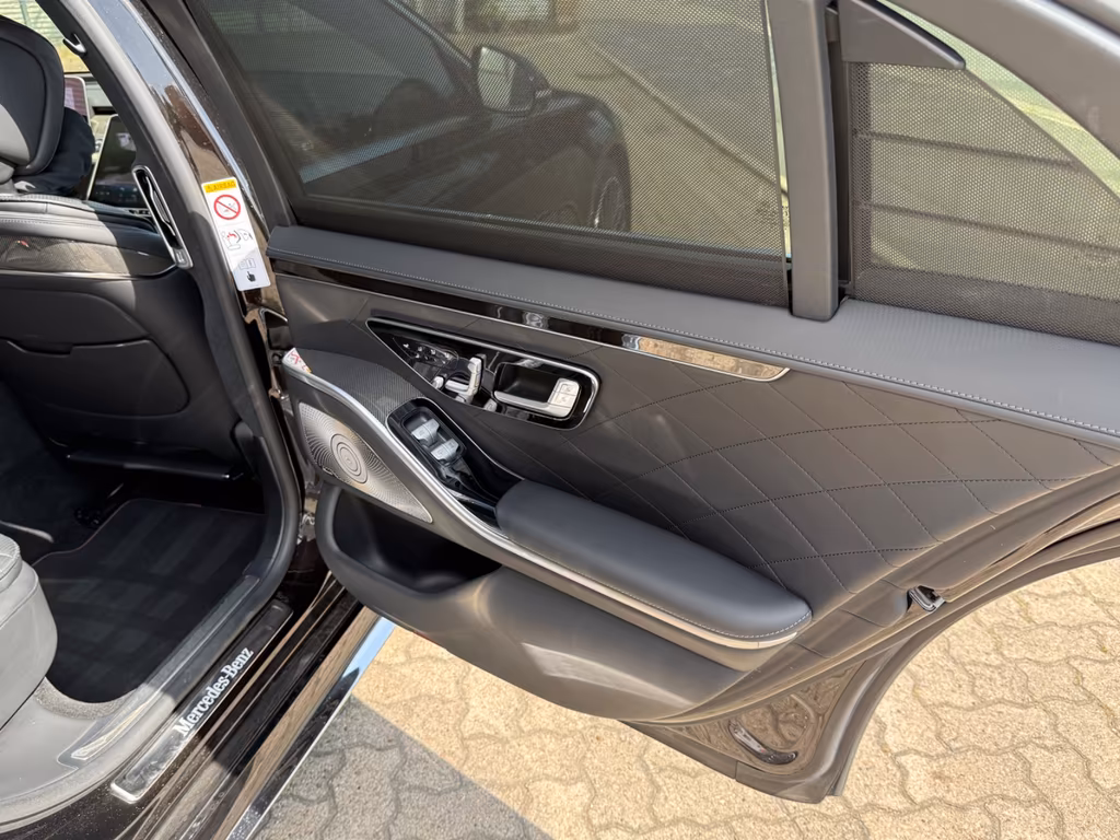 Mercedes-Benz S 400