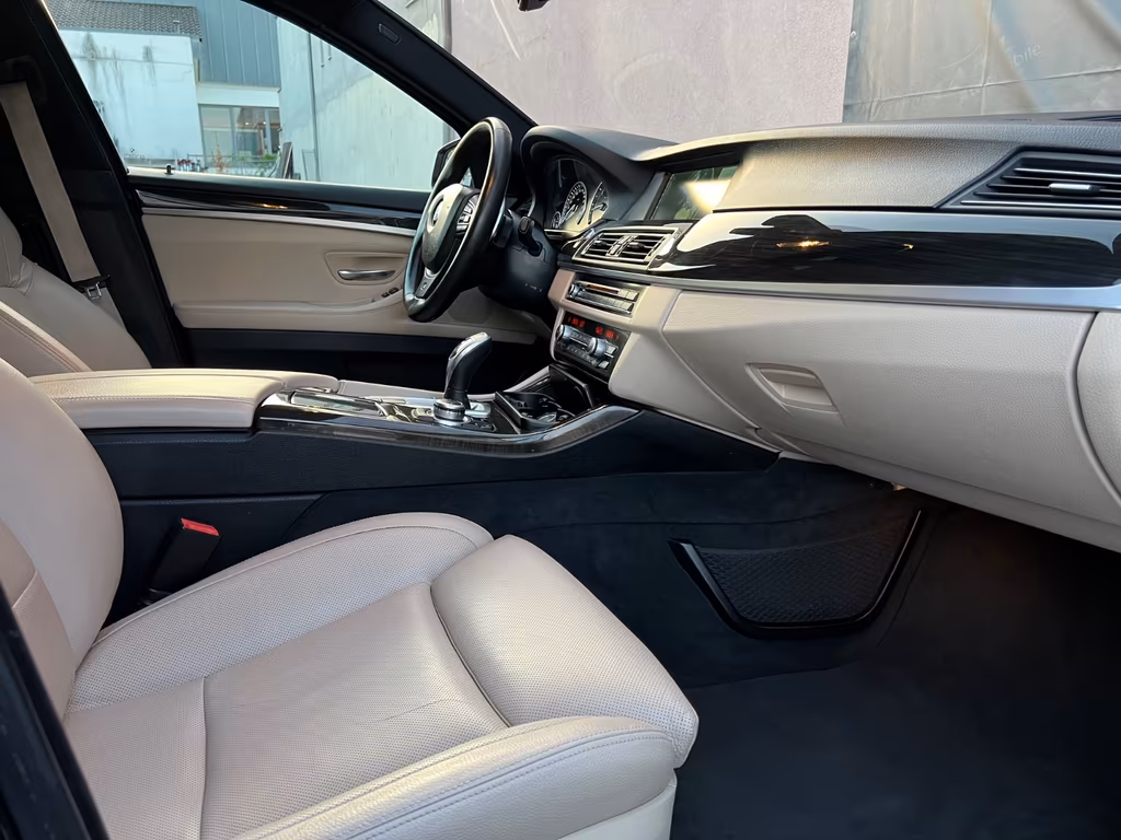 BMW 550