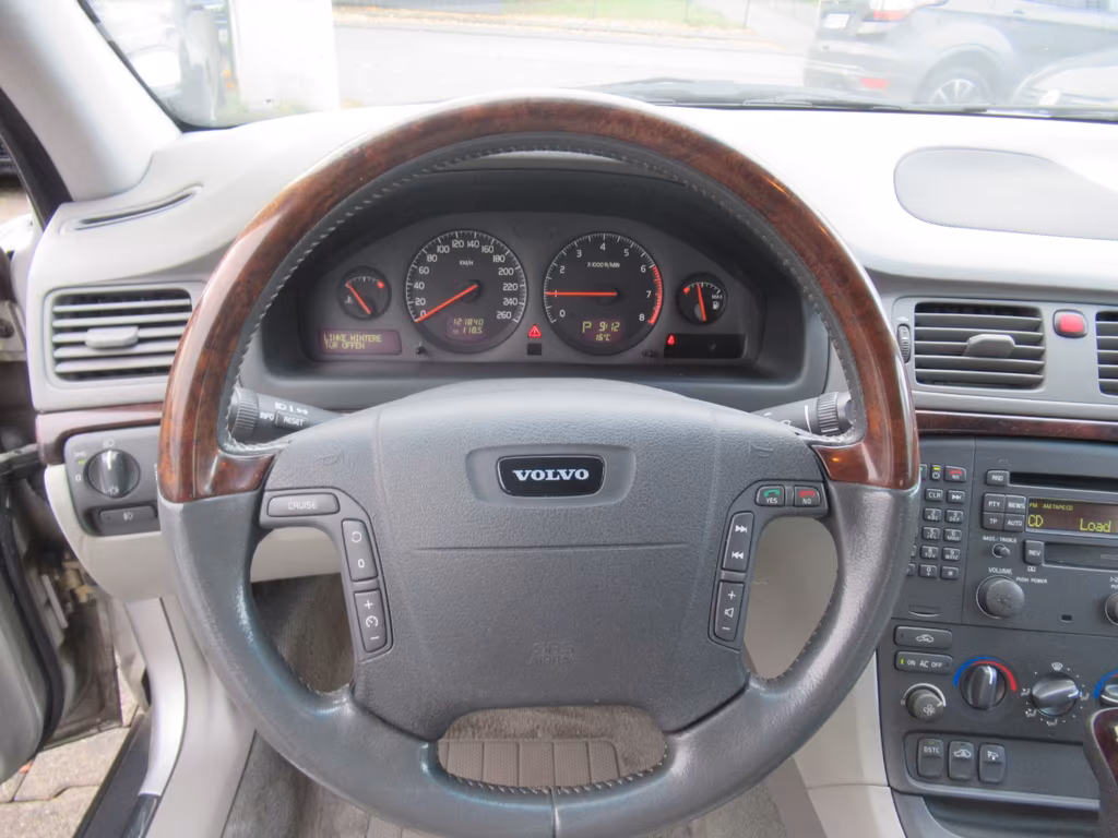 Volvo S80