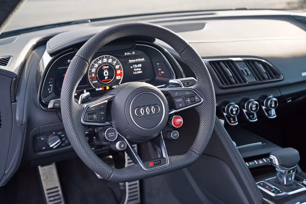 Audi R8
